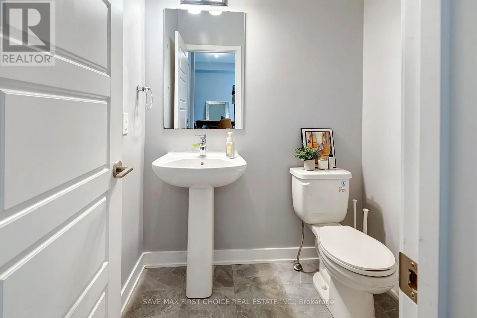 2070 WINSOME TERRACE