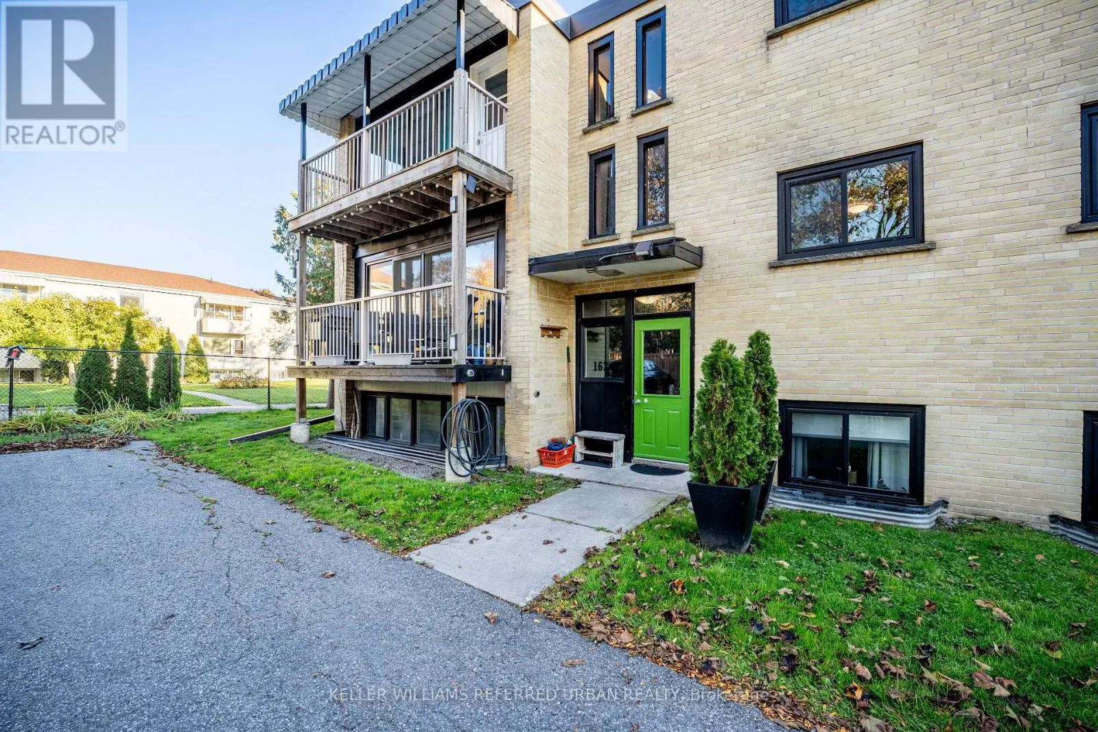 6 - 162 CHURCH STREET