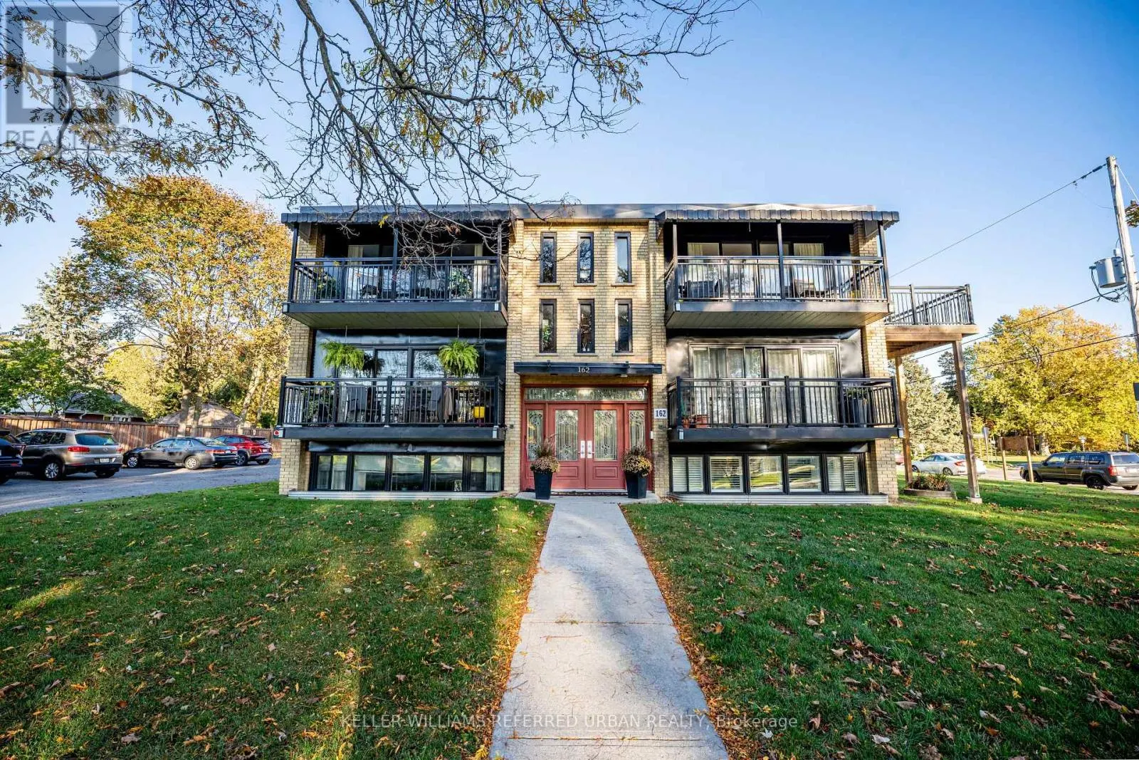 6 - 162 CHURCH STREET