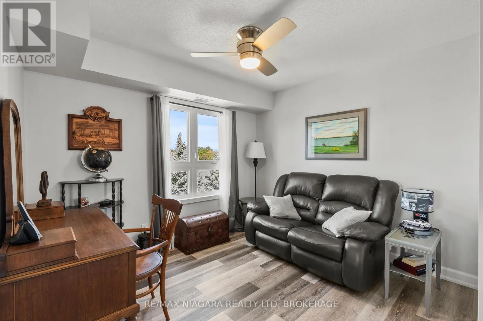 1304 - 330 PRINCE CHARLES DRIVE, #1304