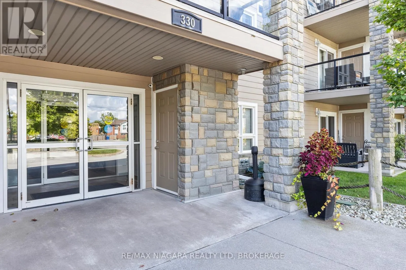 1304 - 330 PRINCE CHARLES DRIVE, #1304