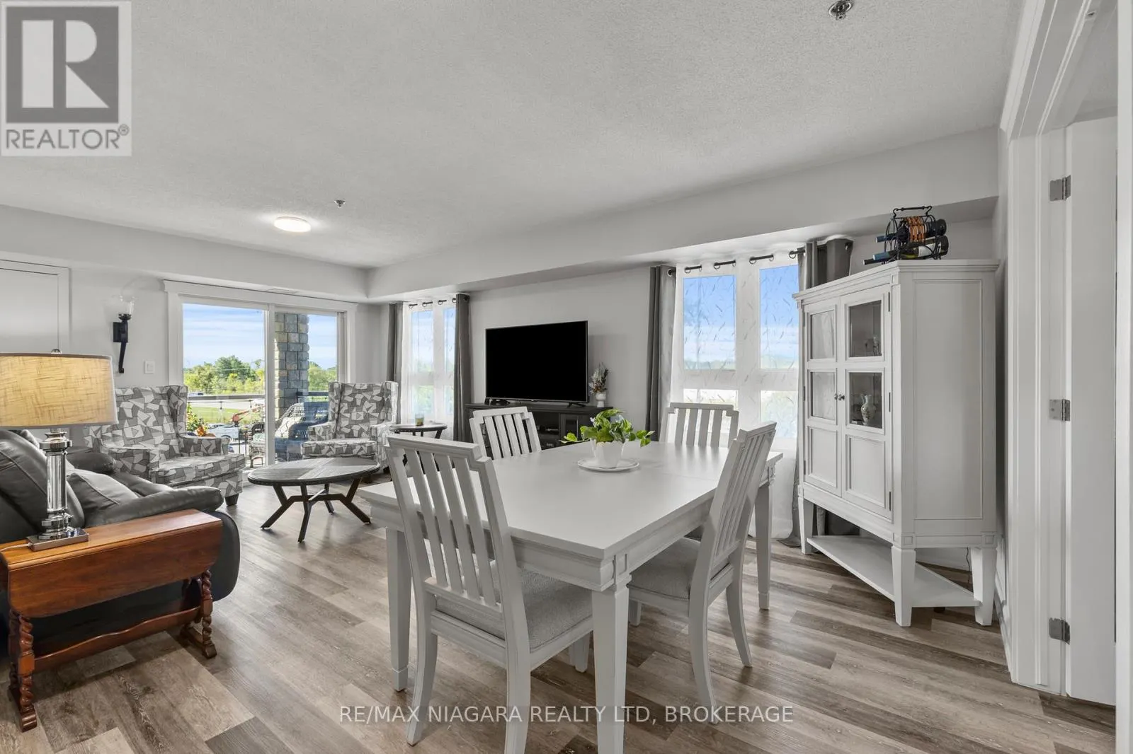 1304 - 330 PRINCE CHARLES DRIVE, #1304