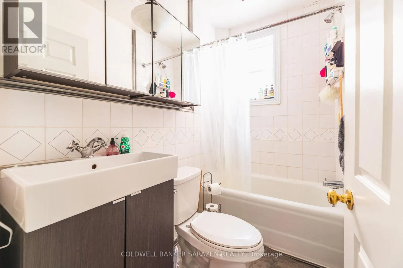 229 CHARLOTTE STREET