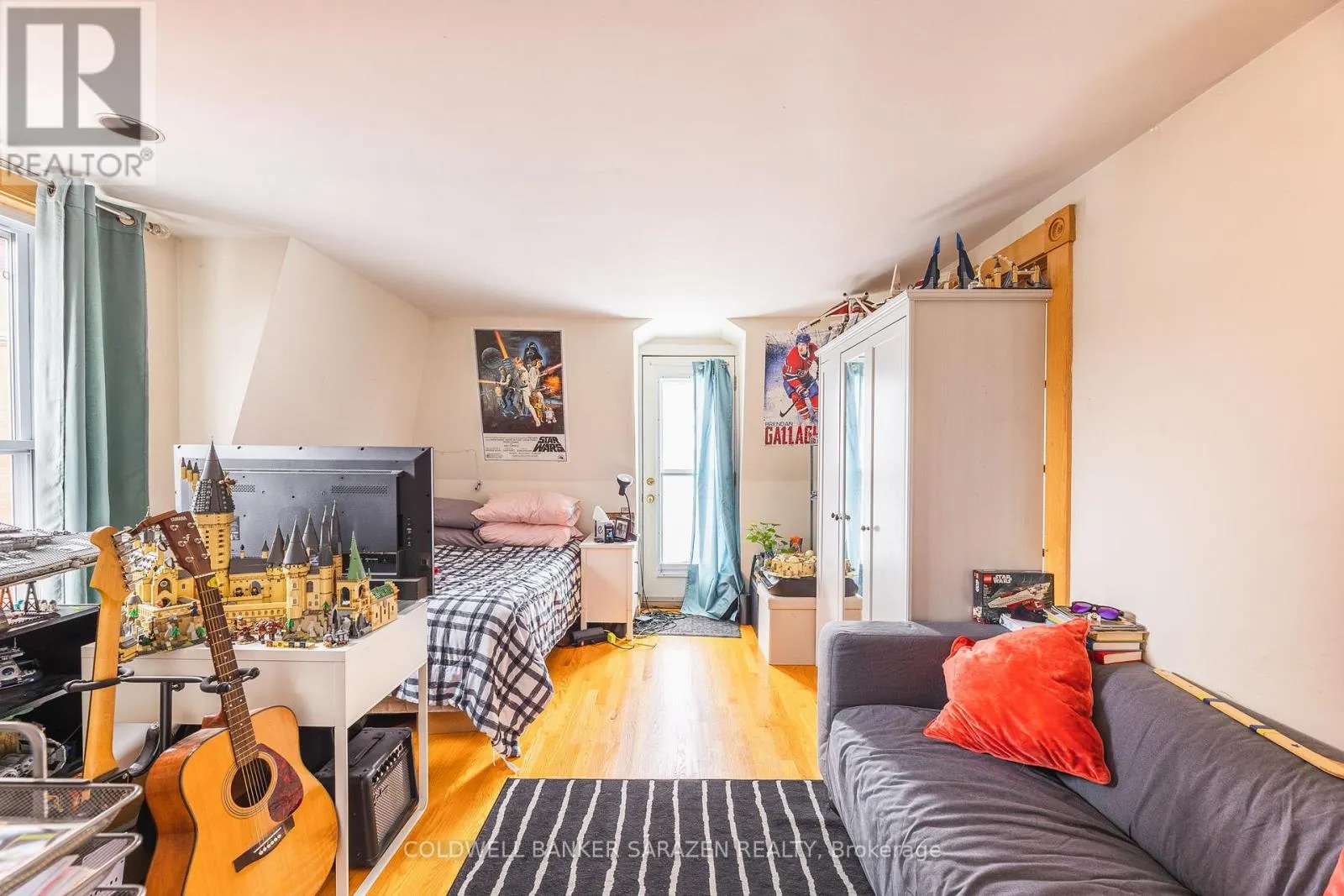 229 CHARLOTTE STREET