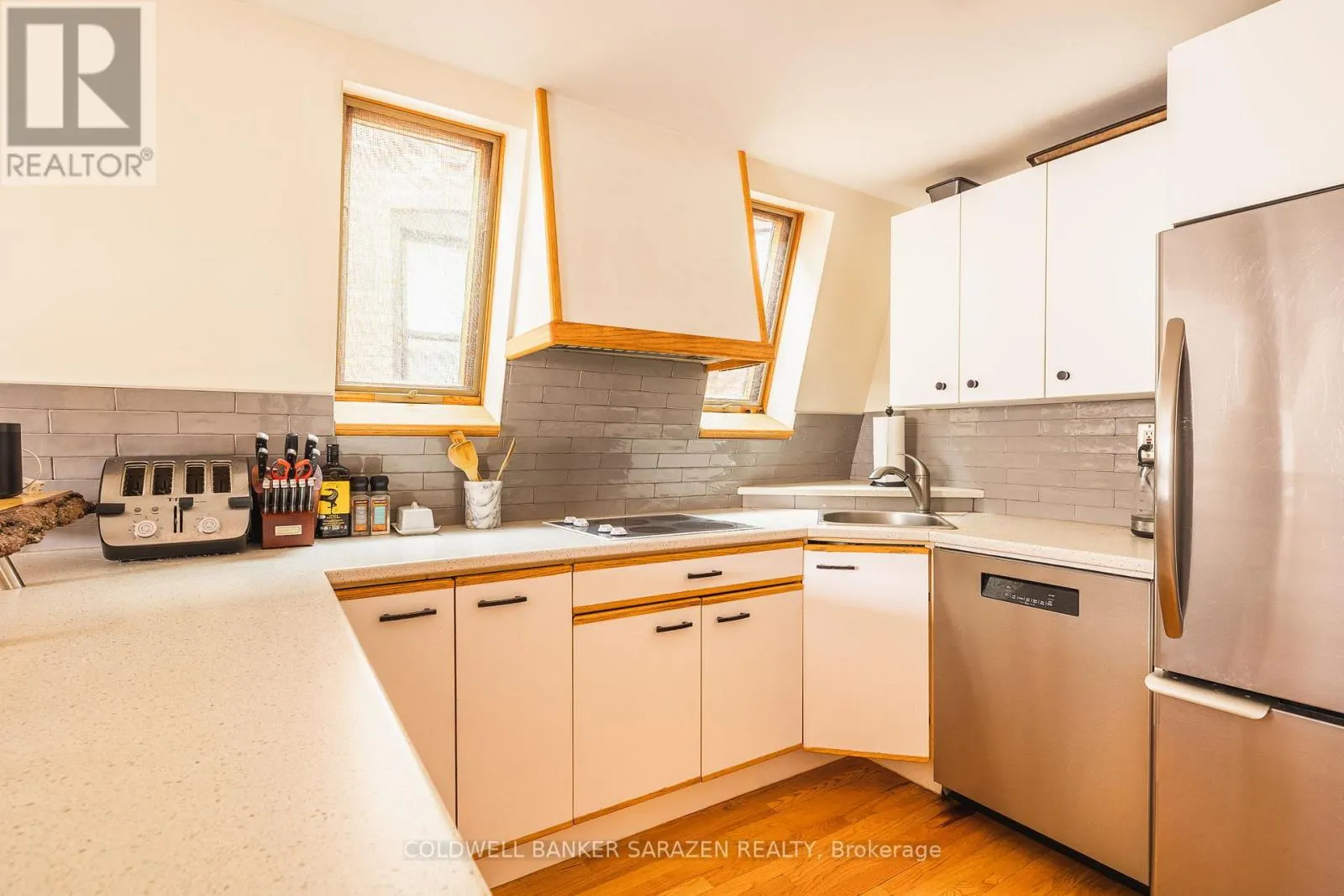 229 CHARLOTTE STREET