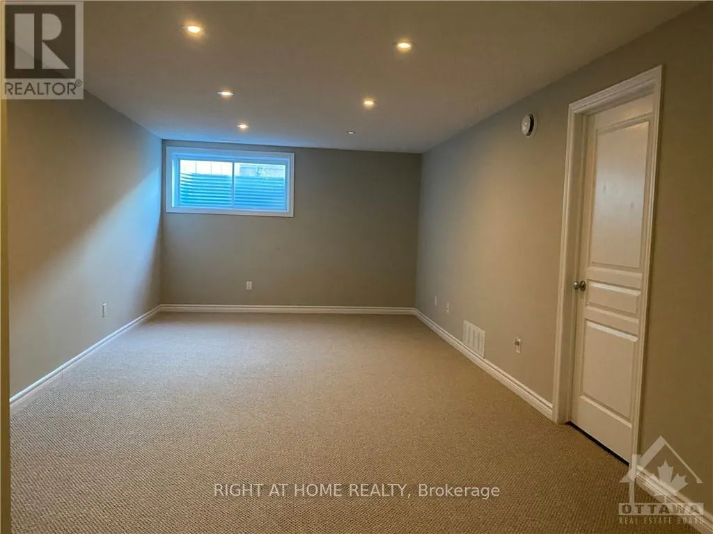 961 COBBLE HILL DRIVE