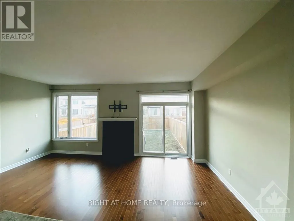 961 COBBLE HILL DRIVE