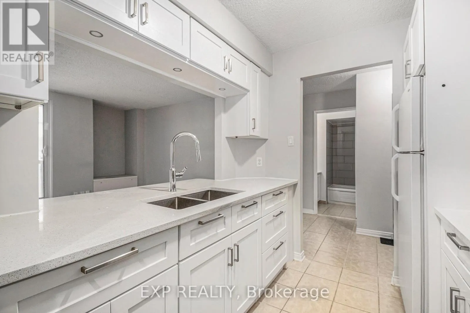 1402 - 199 KENT STREET