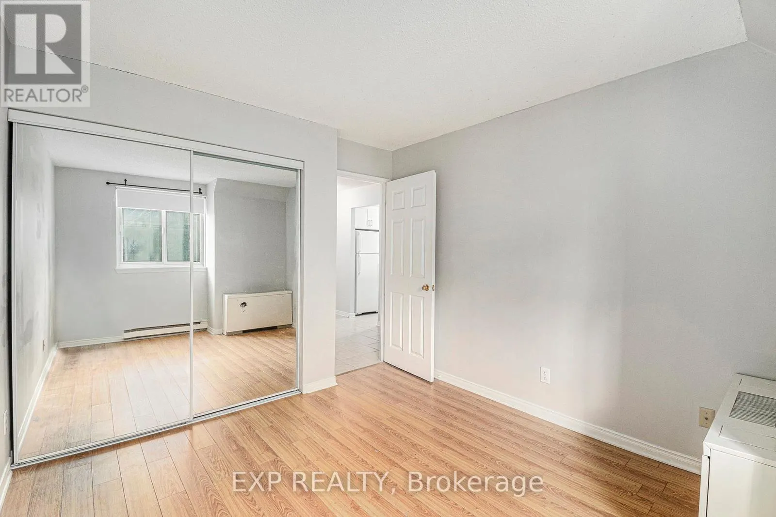 1402 - 199 KENT STREET