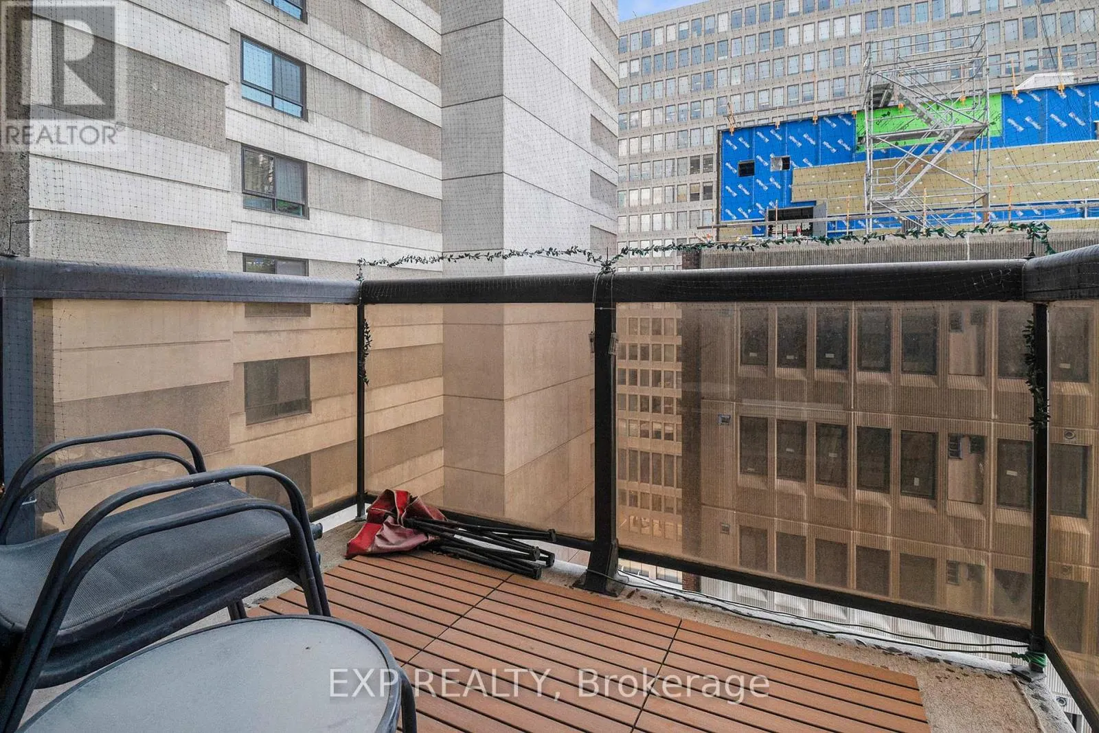 1402 - 199 KENT STREET