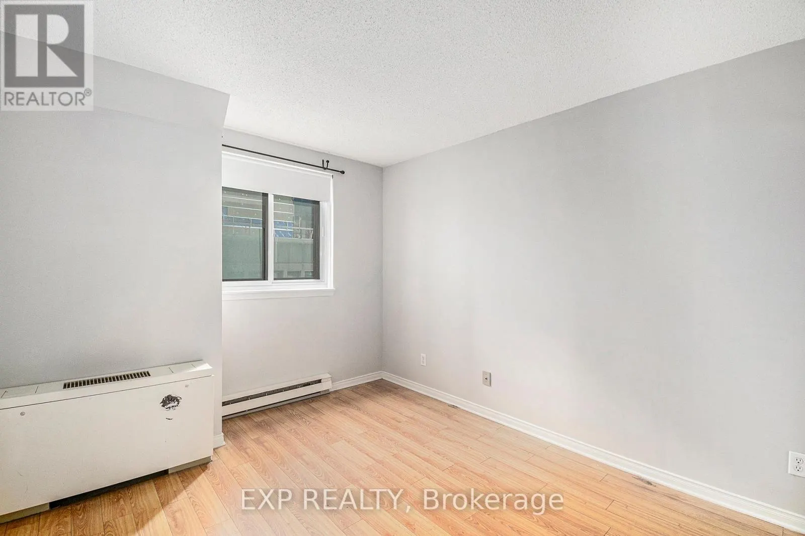 1402 - 199 KENT STREET