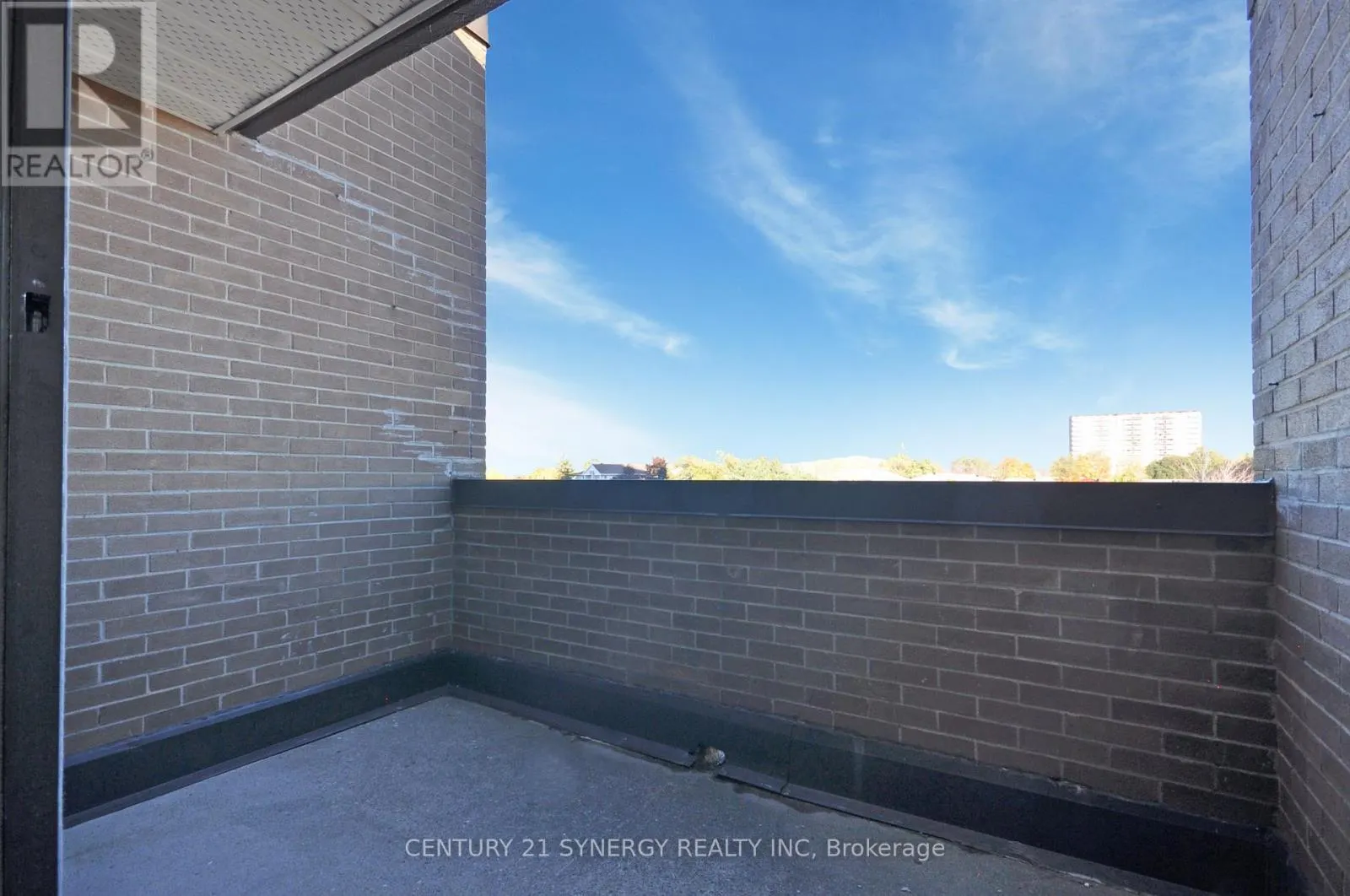 631 - 515 ST LAURENT BOULEVARD