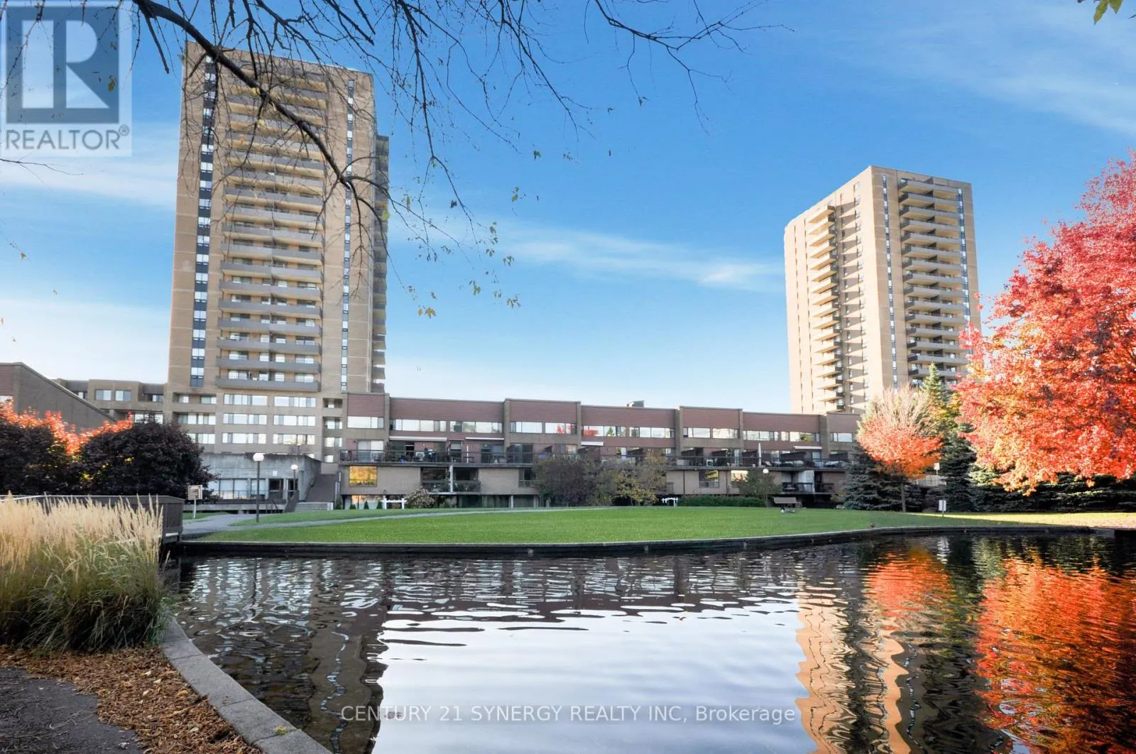 631 - 515 ST LAURENT BOULEVARD