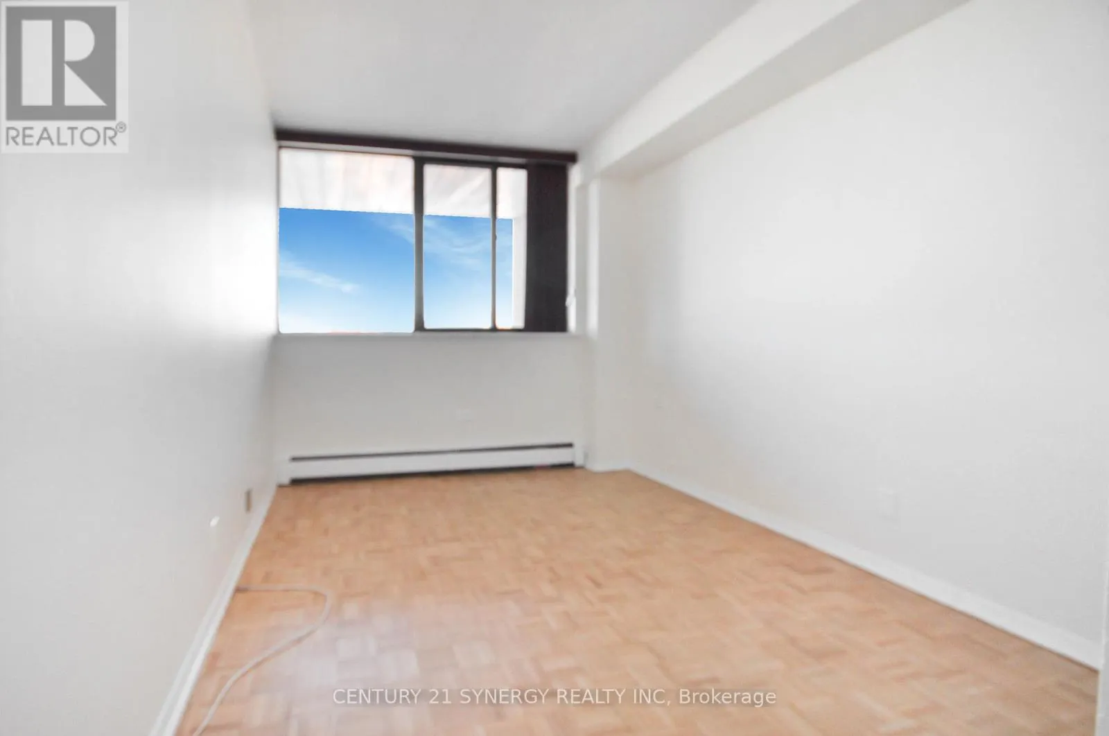 631 - 515 ST LAURENT BOULEVARD