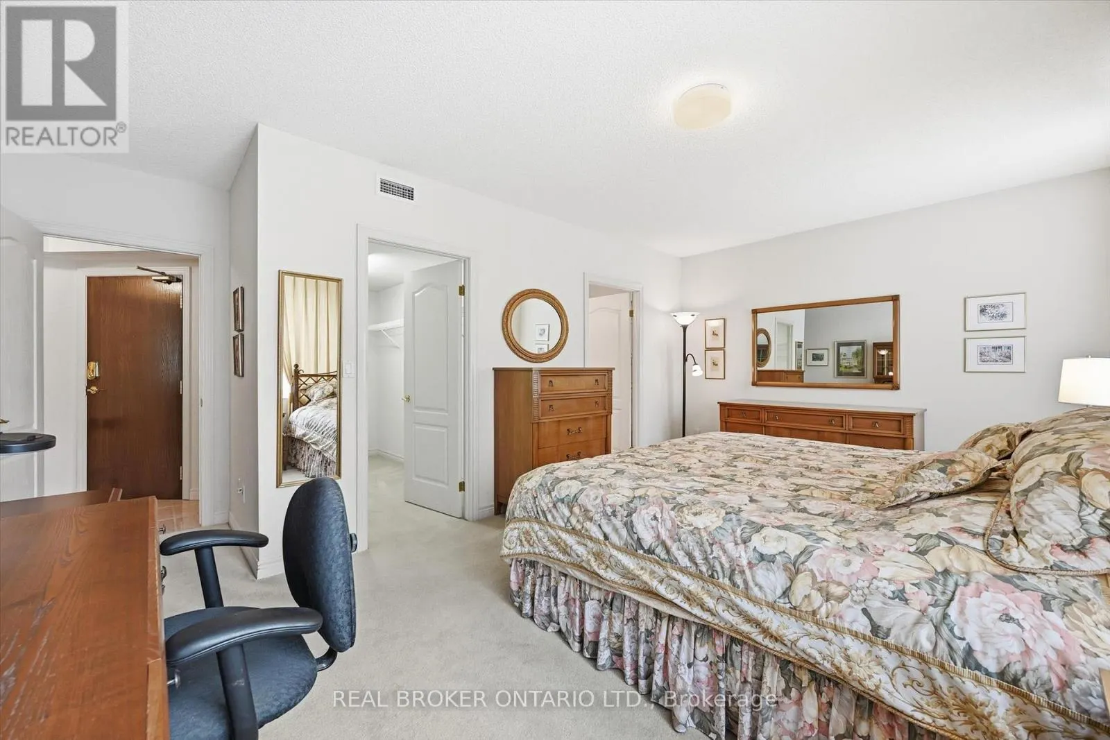 207 - 77 GOVERNORS ROAD