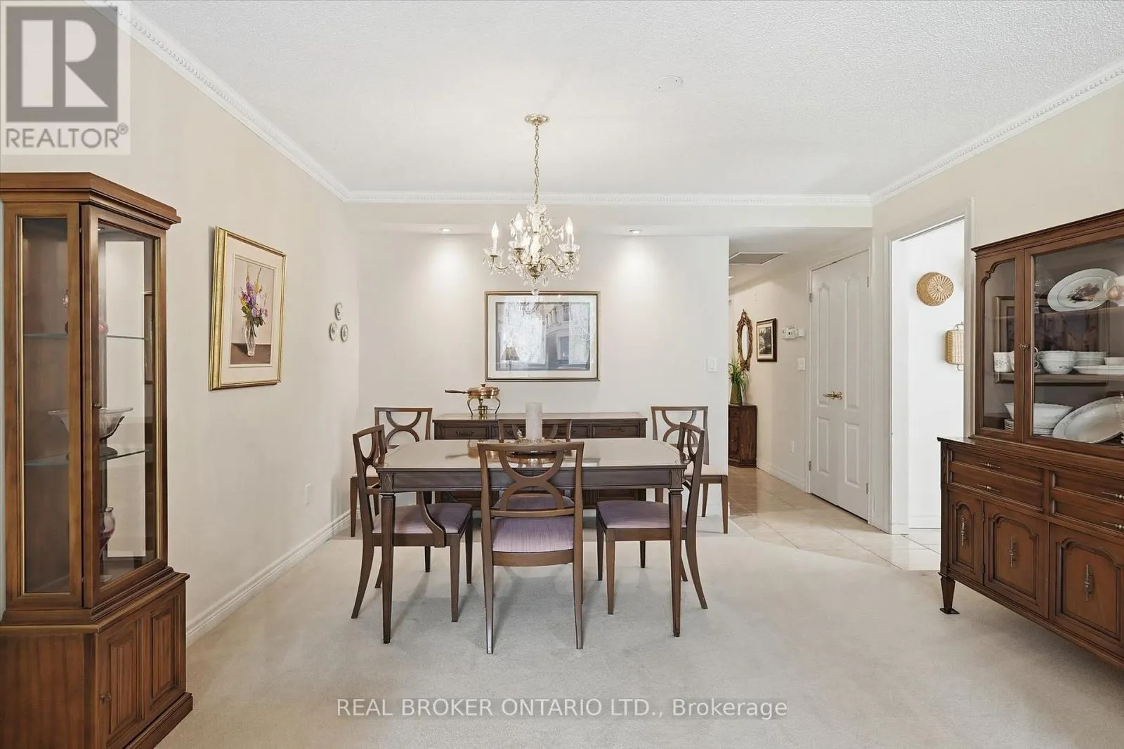 207 - 77 GOVERNORS ROAD