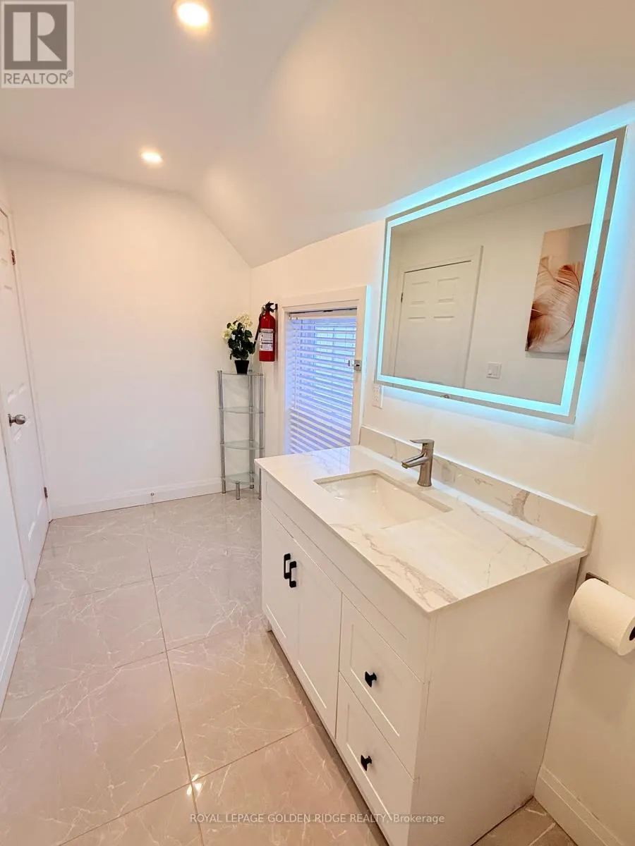 4577 VICTORIA AVENUE