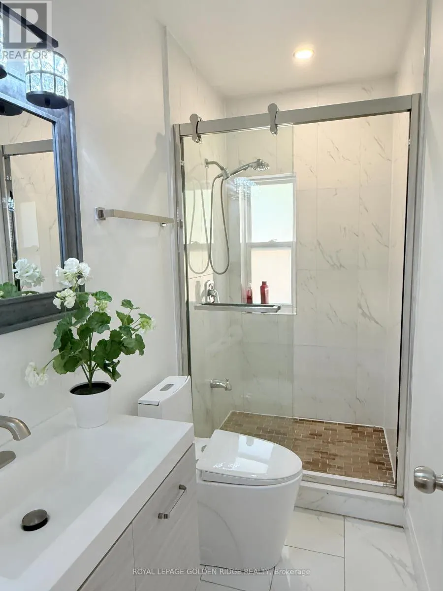 4577 VICTORIA AVENUE