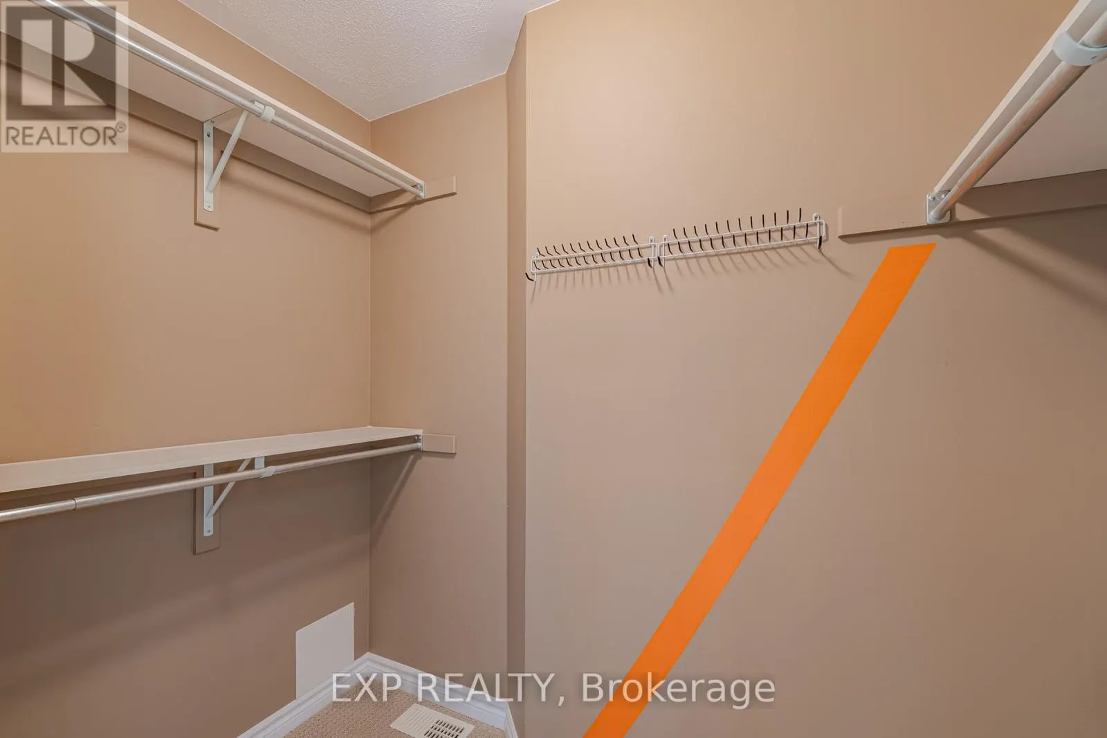 3308 RIVERSET CRESCENT