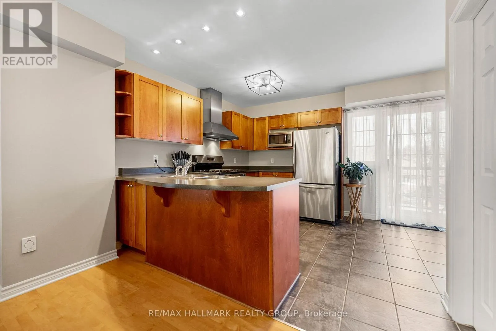 440 EDGEWORTH AVENUE