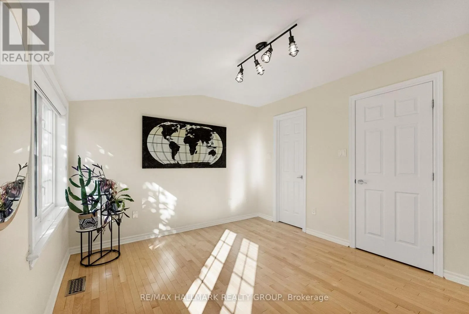 440 EDGEWORTH AVENUE