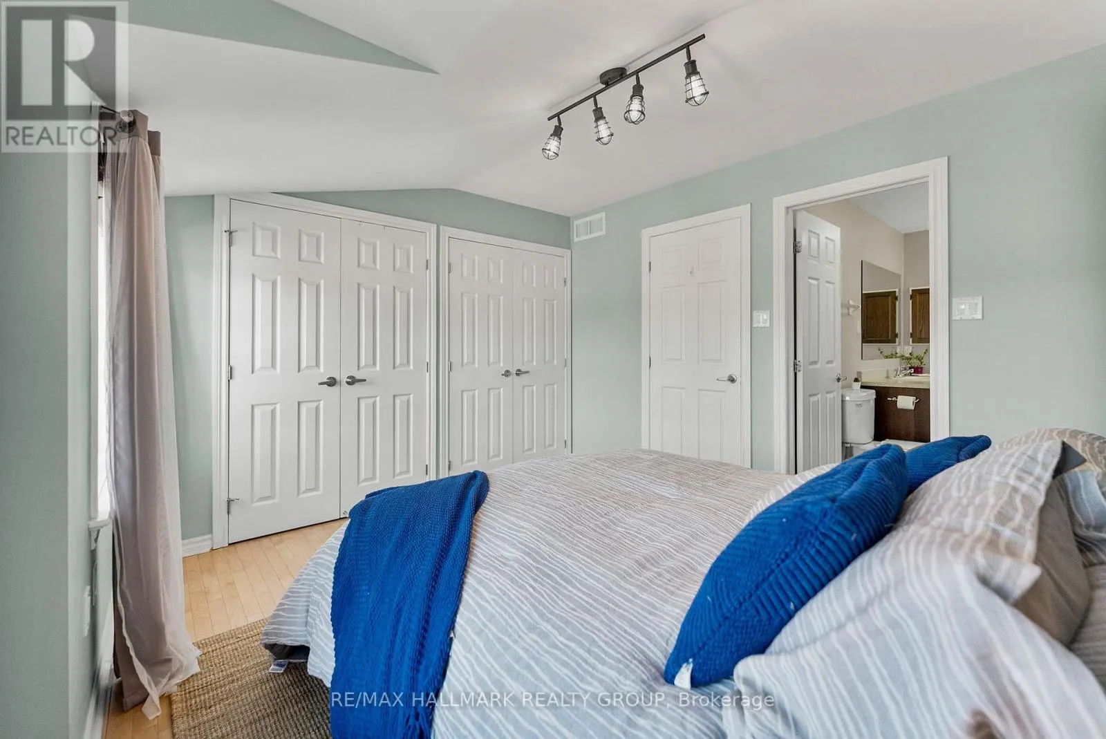 440 EDGEWORTH AVENUE