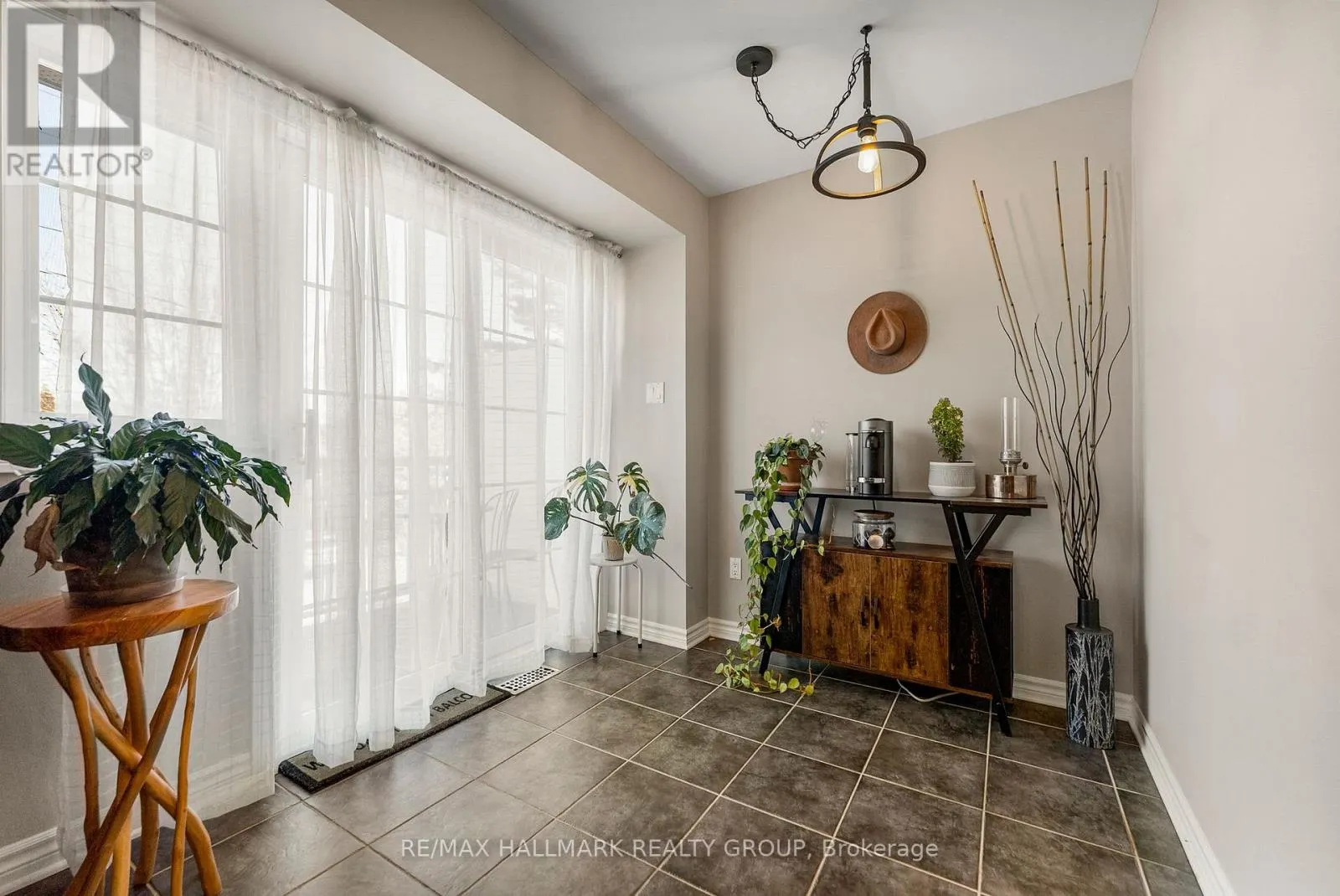 440 EDGEWORTH AVENUE