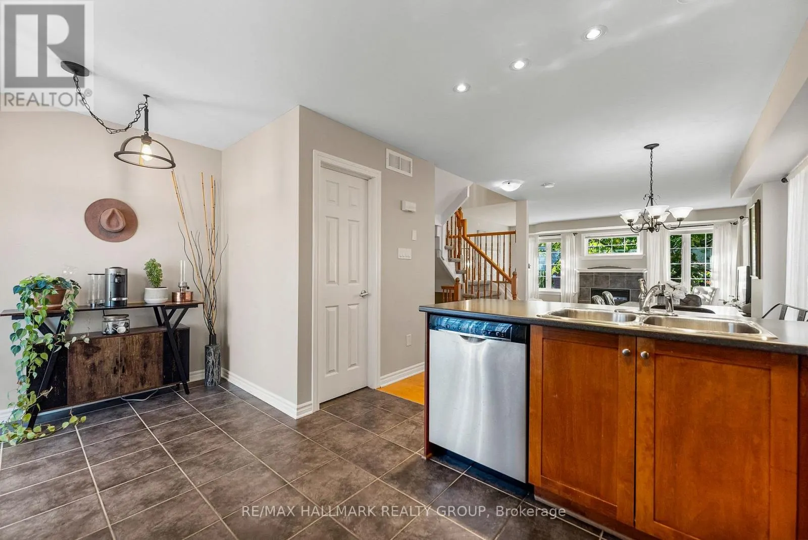 440 EDGEWORTH AVENUE