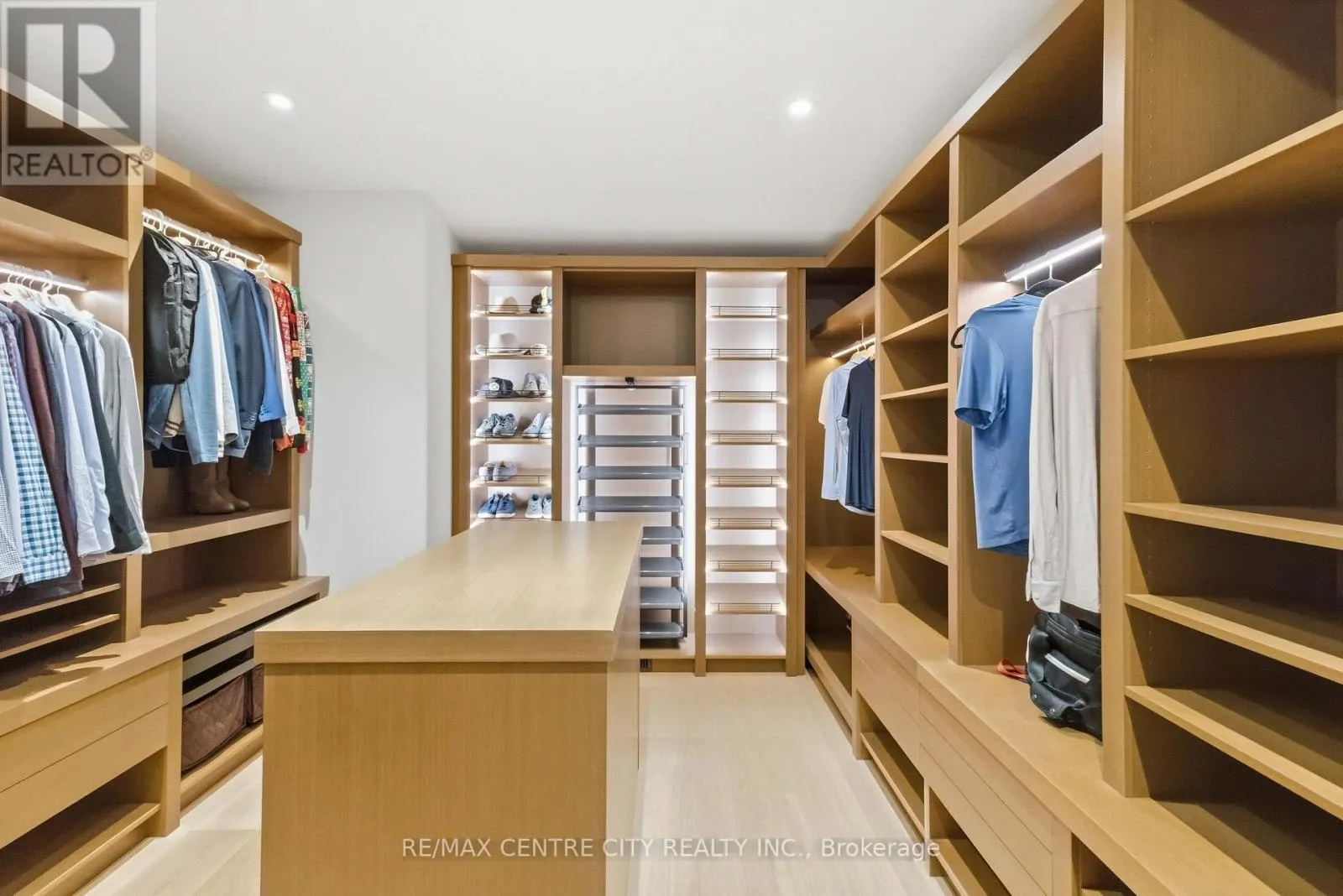 3 - 1452 BYRON BASELINE ROAD, #3