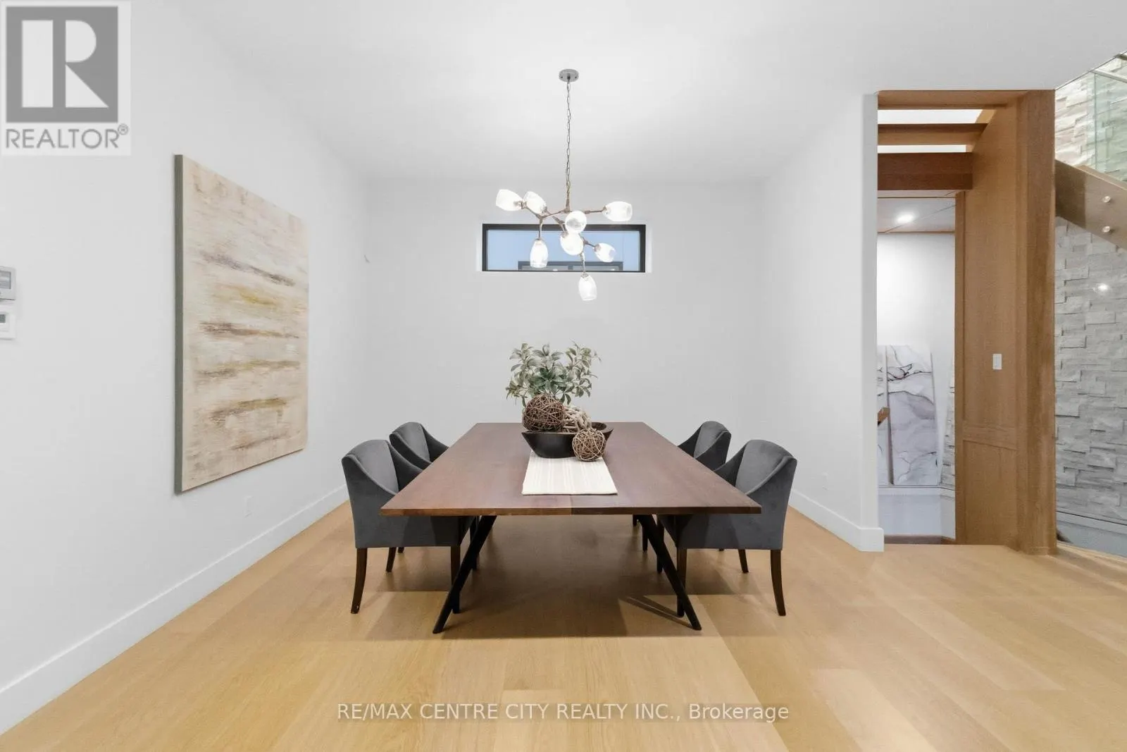 3 - 1452 BYRON BASELINE ROAD, #3