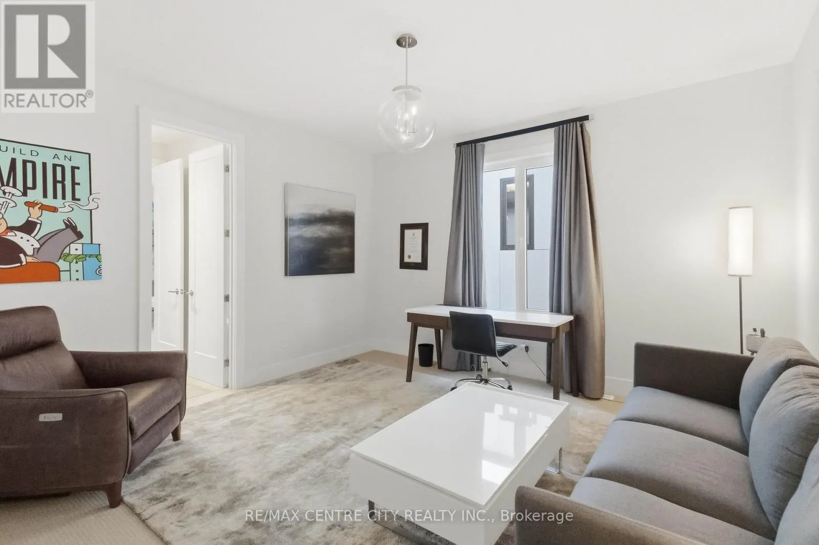 3 - 1452 BYRON BASELINE ROAD, #3