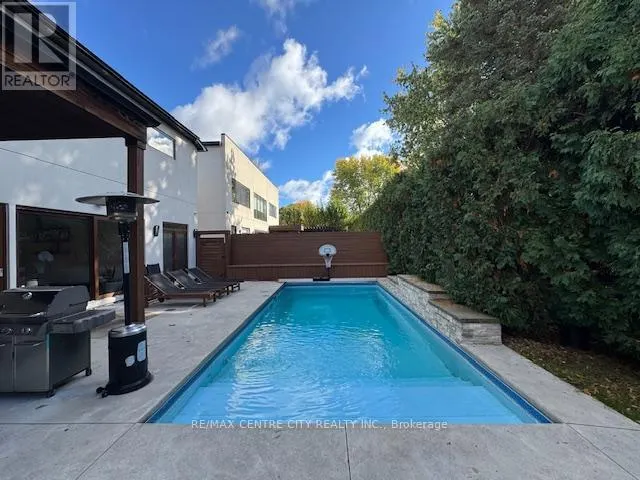 3 - 1452 BYRON BASELINE ROAD, #3