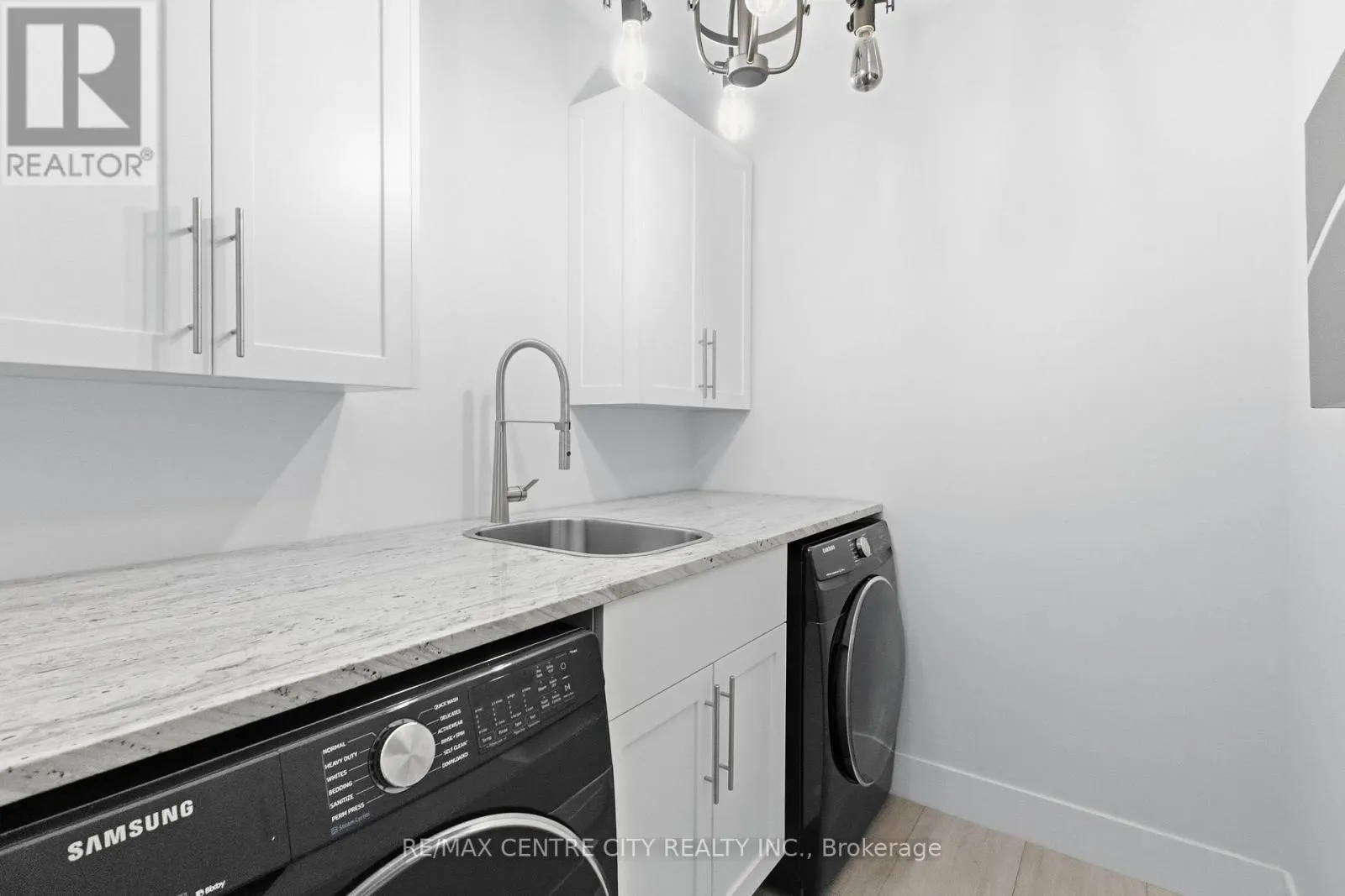 3 - 1452 BYRON BASELINE ROAD, #3