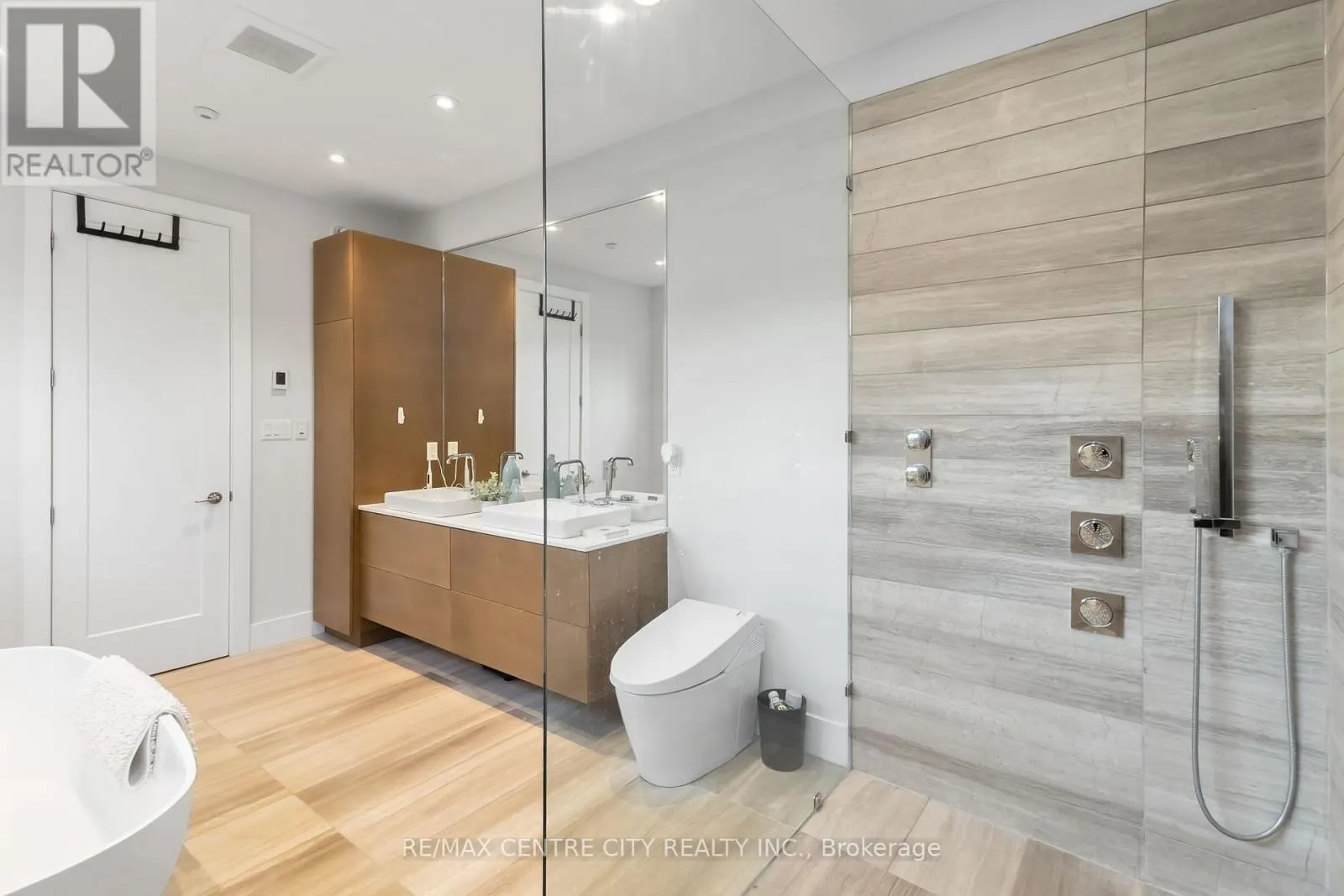 3 - 1452 BYRON BASELINE ROAD, #3