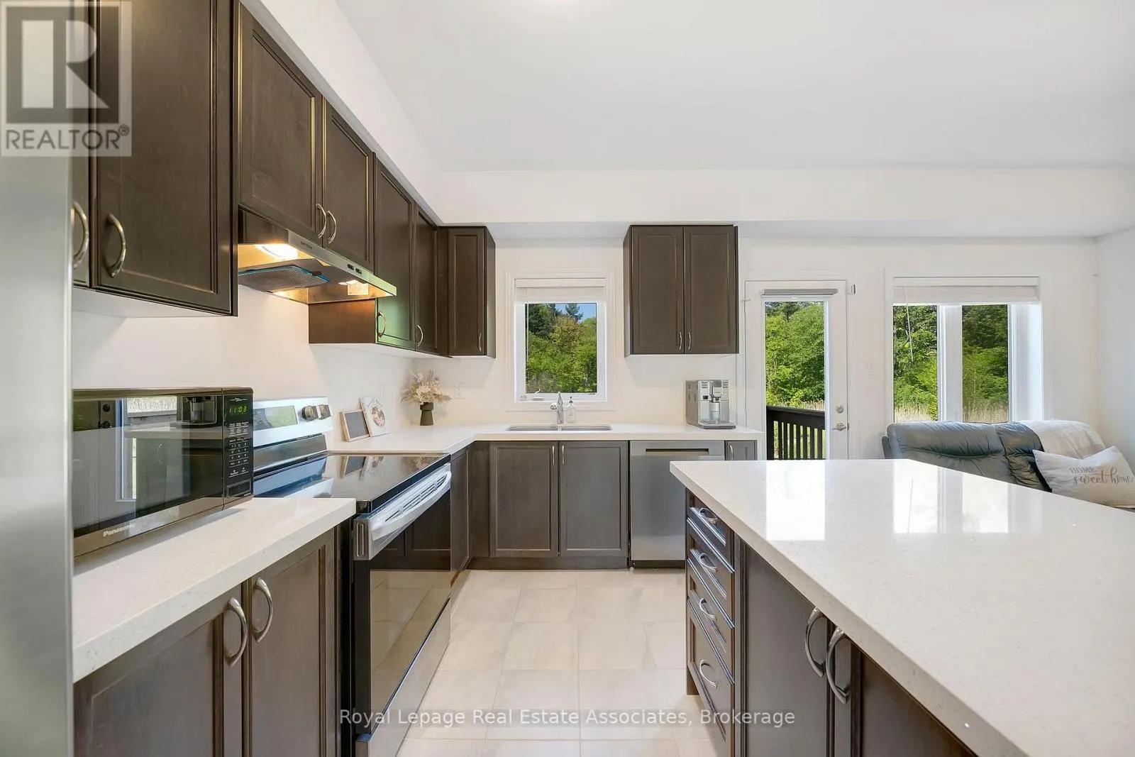 85 - 305 GARNER ROAD W