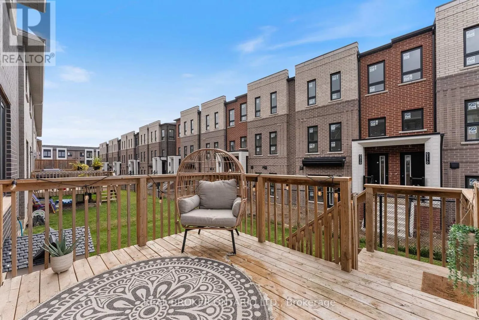 10 GRANITE RIDGE TRAIL