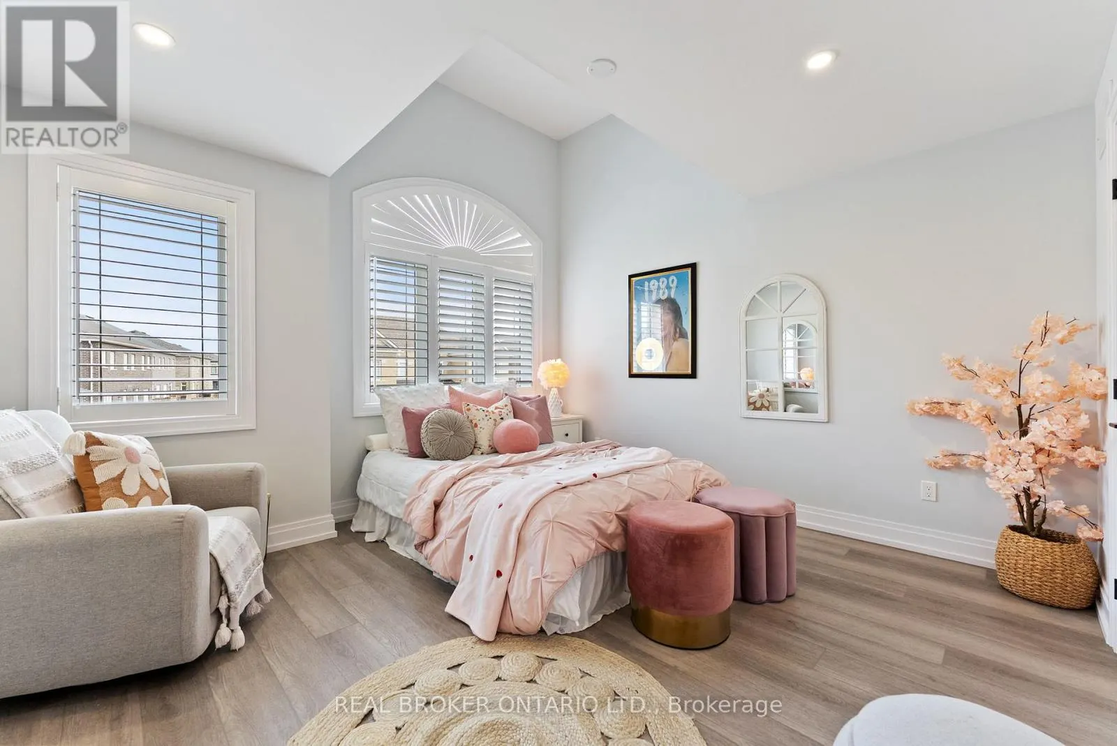 10 GRANITE RIDGE TRAIL