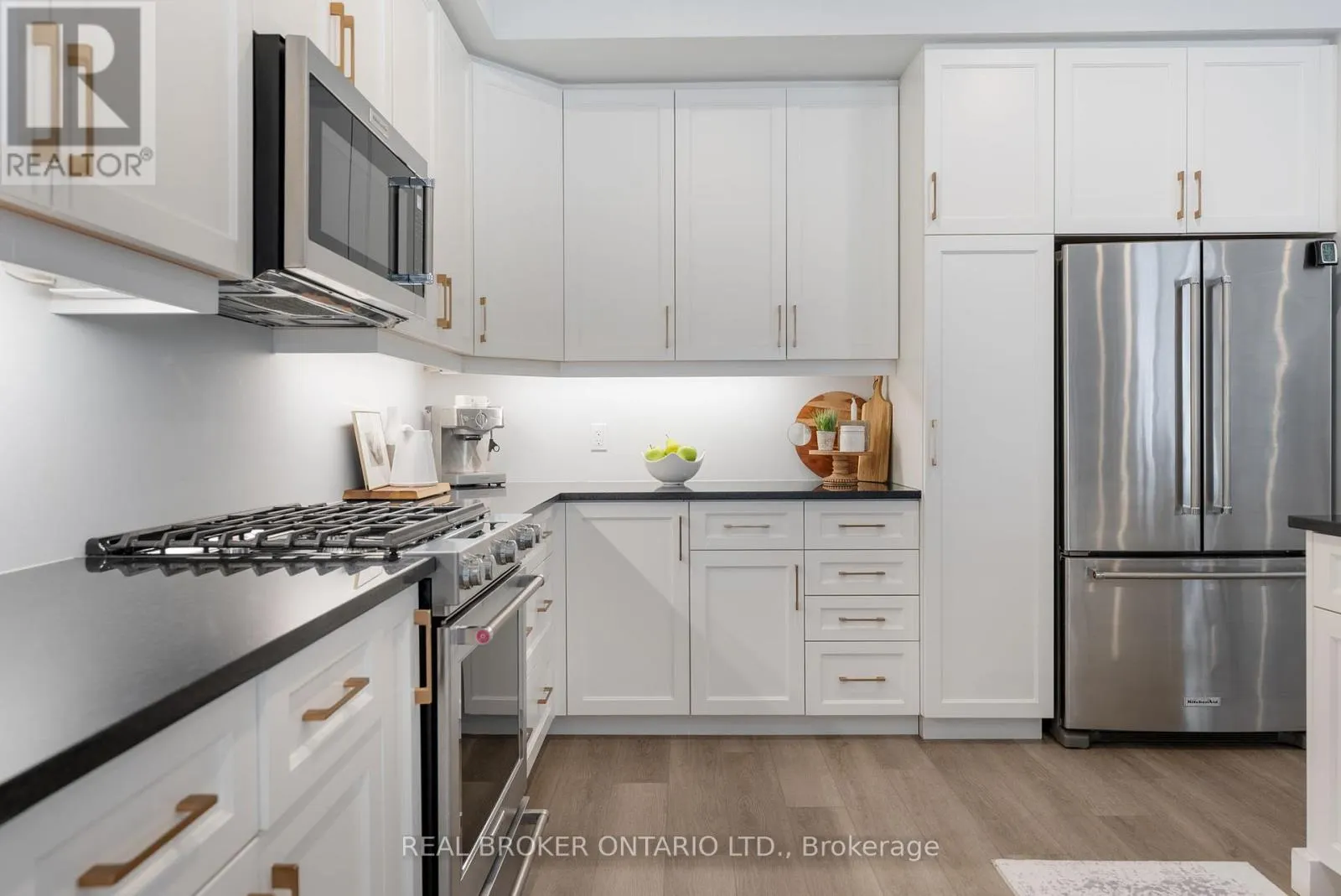 10 GRANITE RIDGE TRAIL