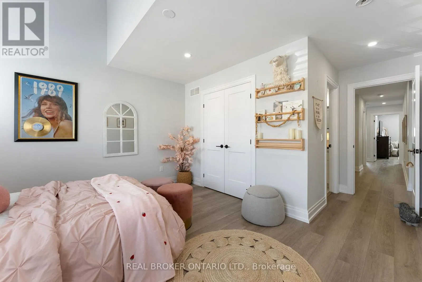 10 GRANITE RIDGE TRAIL