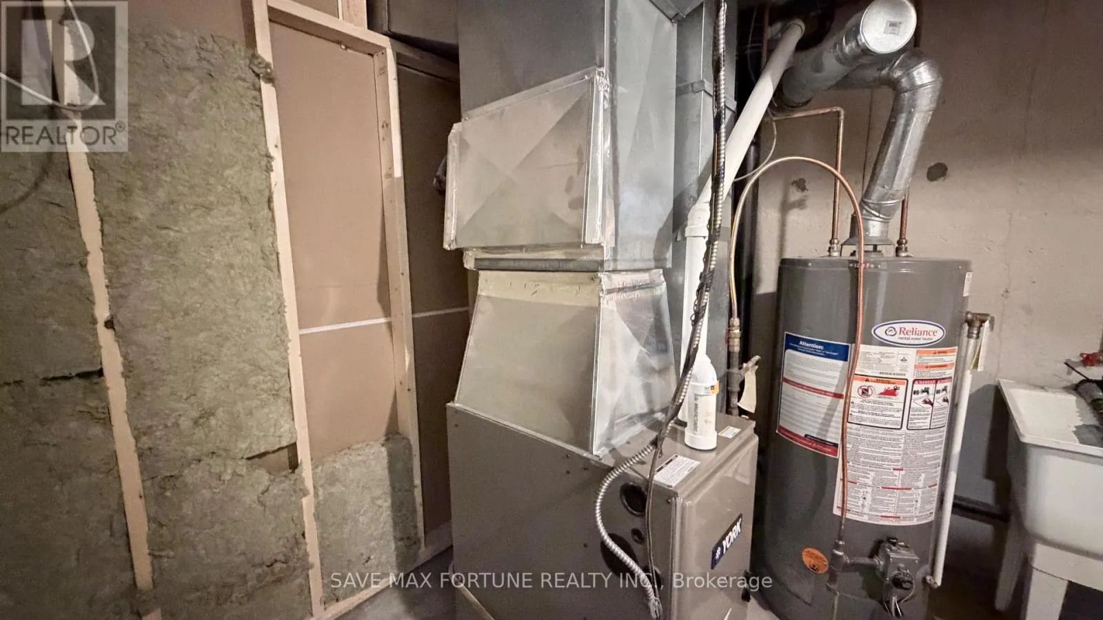 27 - 1 ROYALWOOD COURT