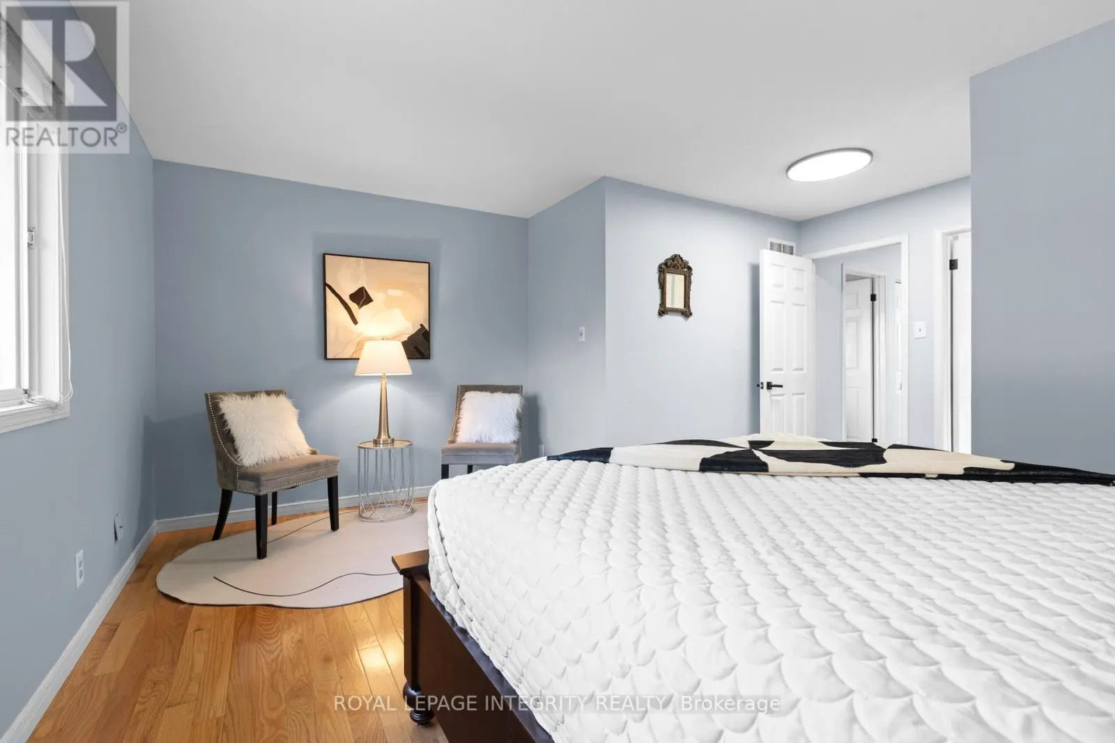 11 ROYAL FIELD CRESCENT