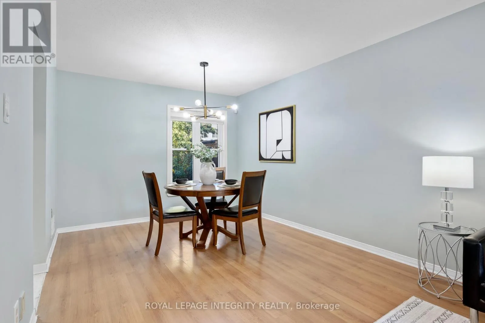 11 ROYAL FIELD CRESCENT