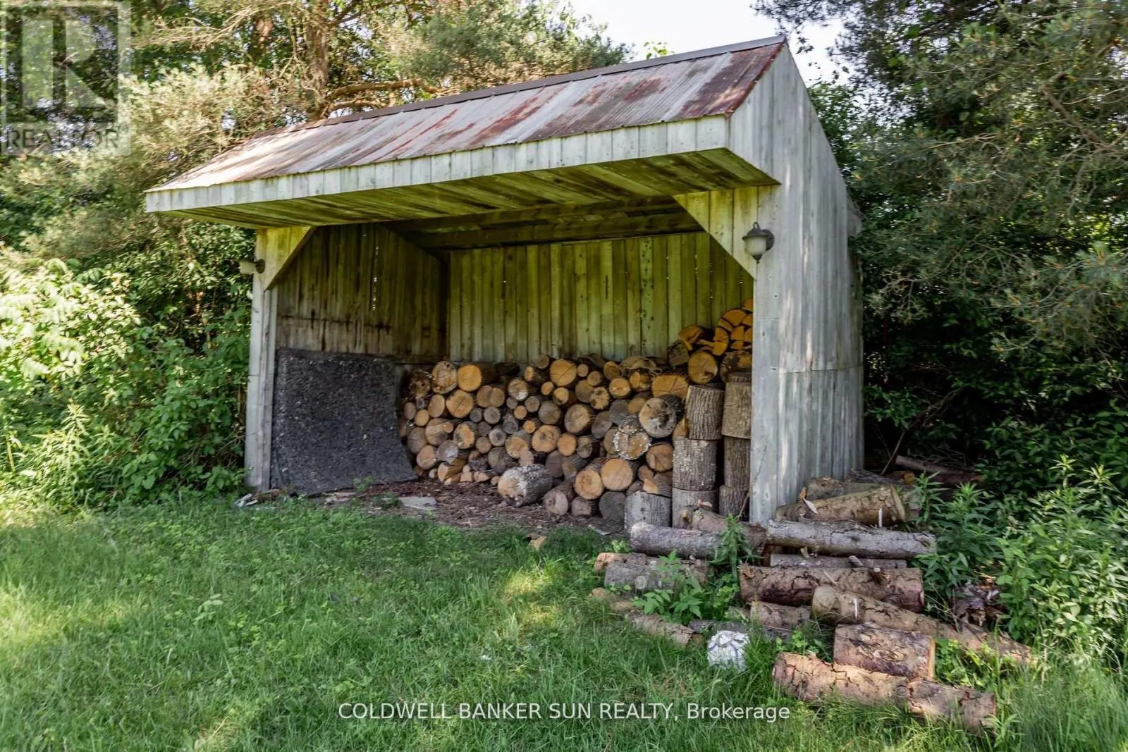 686078 OXFORD RD 2 ROAD