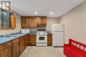 1033 BAYVIEW POINT ROAD