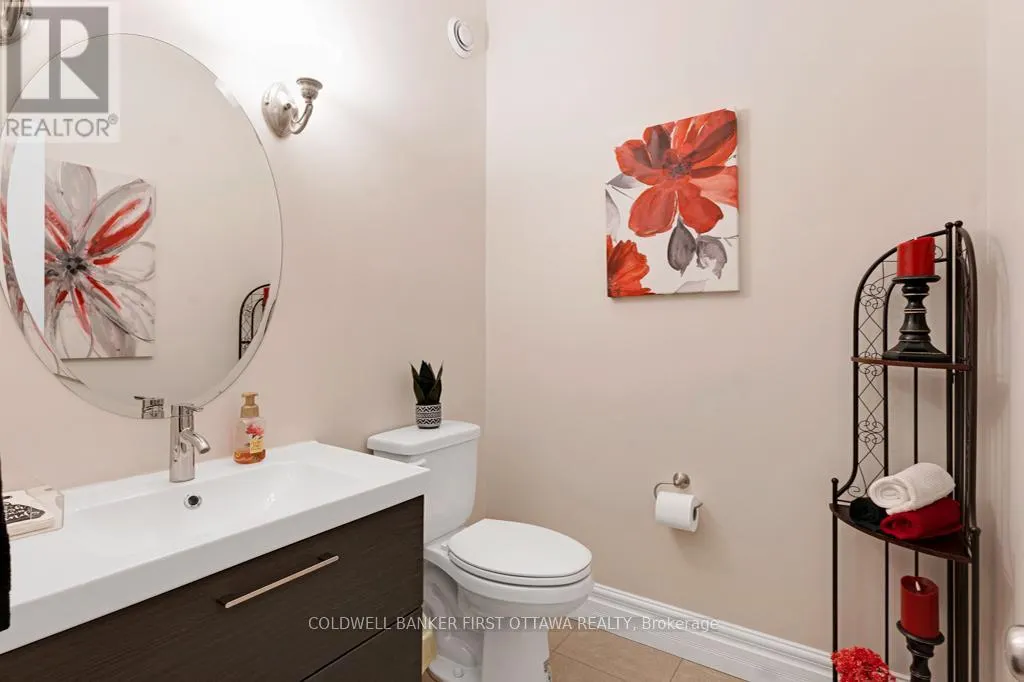 556 WEST POINT DRIVE