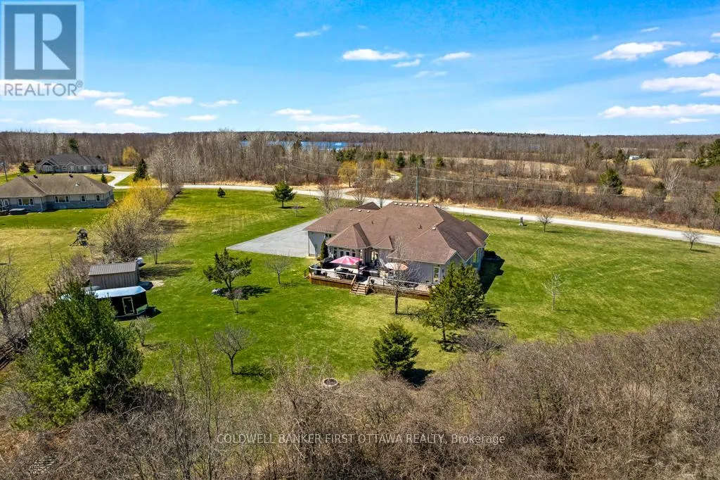 556 WEST POINT DRIVE