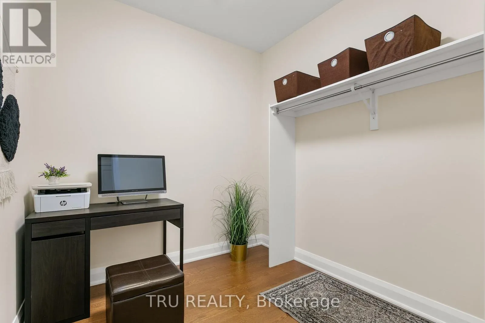 201 - 120 CORTILE PRIVATE S