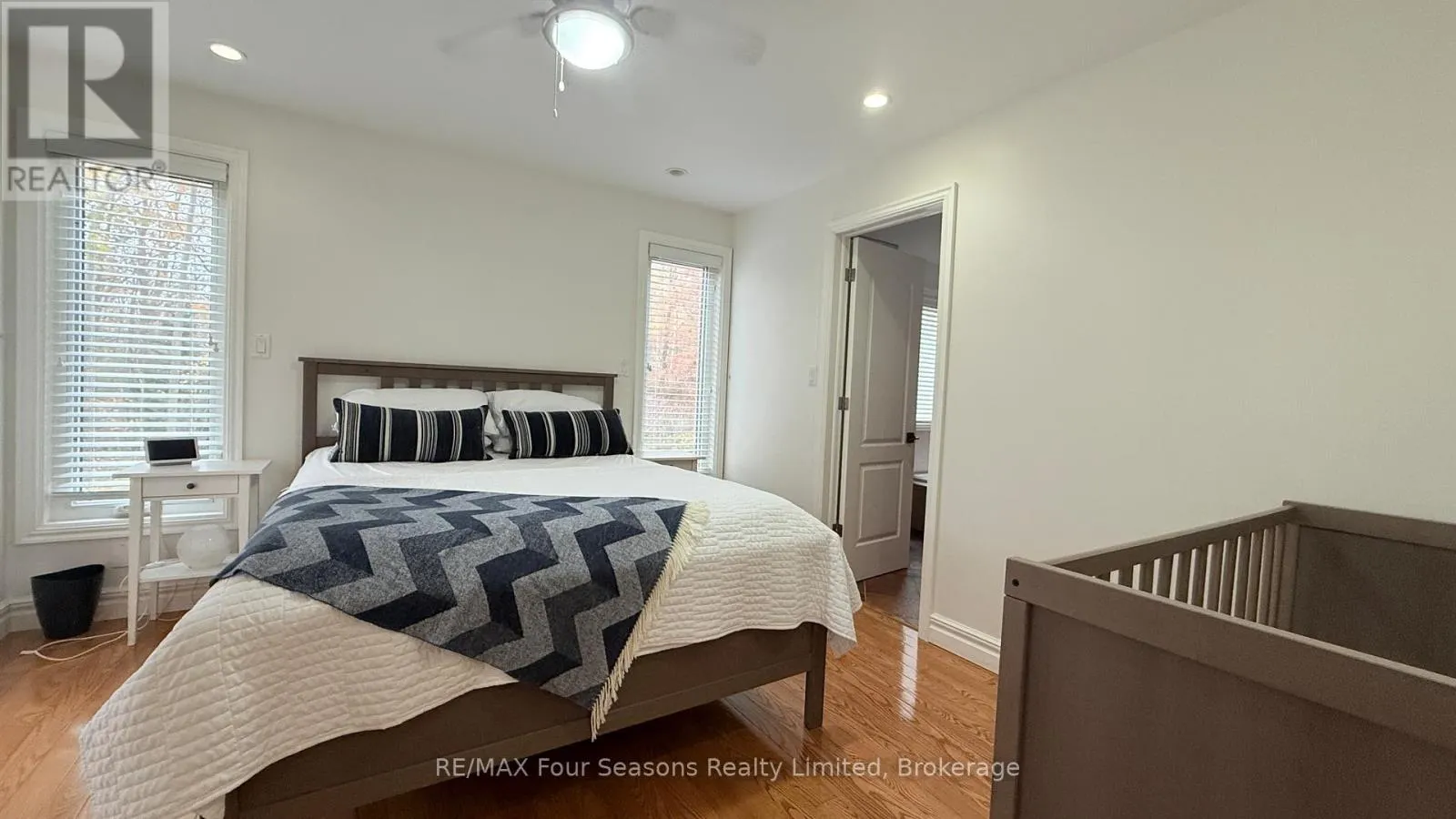 37 SILVER LAKE CRESCENT