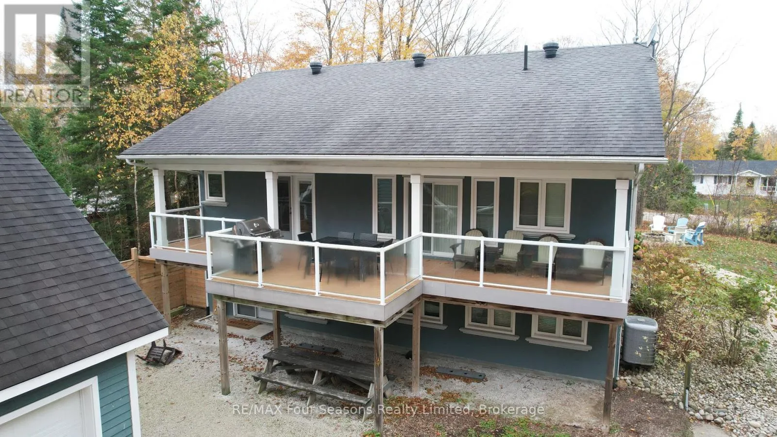 37 SILVER LAKE CRESCENT