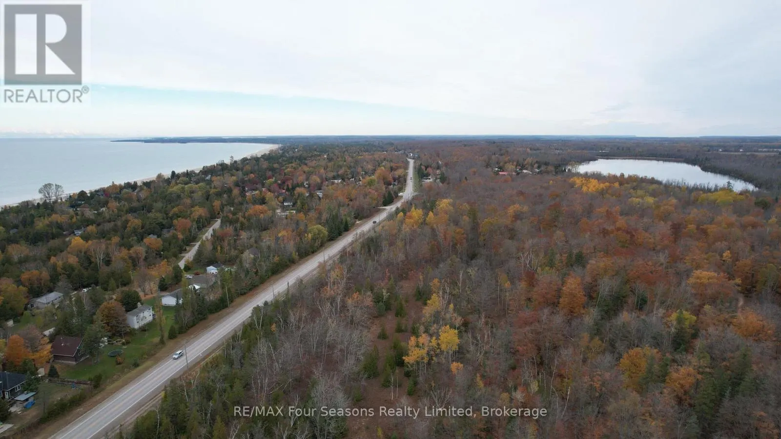 37 SILVER LAKE CRESCENT